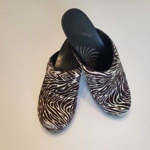 Dansko Rae Zebra Print Mules Clogs Heels